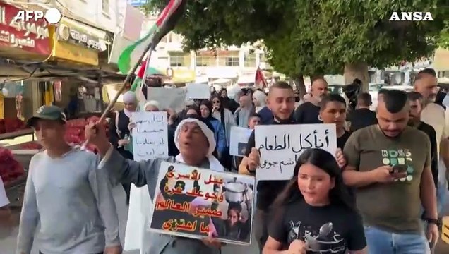 Jenin, manifestazione contro la crisi umanitaria nella Striscia di Gaza