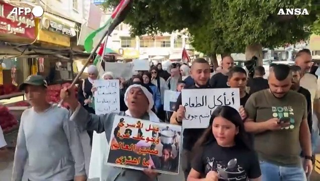 Jenin, manifestazione contro la crisi umanitaria nella Striscia di Gaza