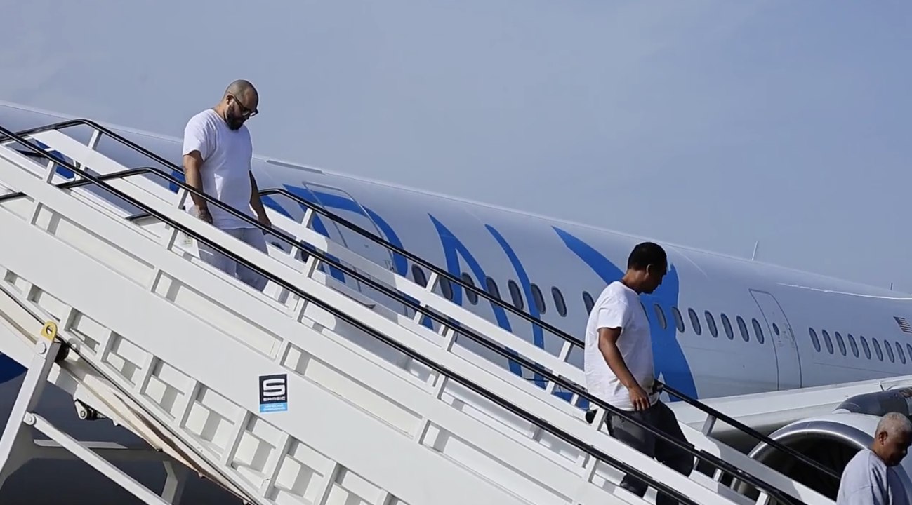 Llegan más de 100 dominicanos deportados desde EE. UU.