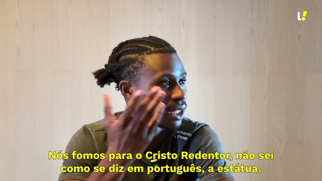 Jogador do Bayer Leverkusen elogia Flamengo e revela sonho de jogar com Neymar