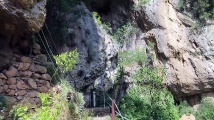 Άβαντας Έβρου-Παρεκκλήσι των Αγίων Θεοδώρων σε σπήλαιο