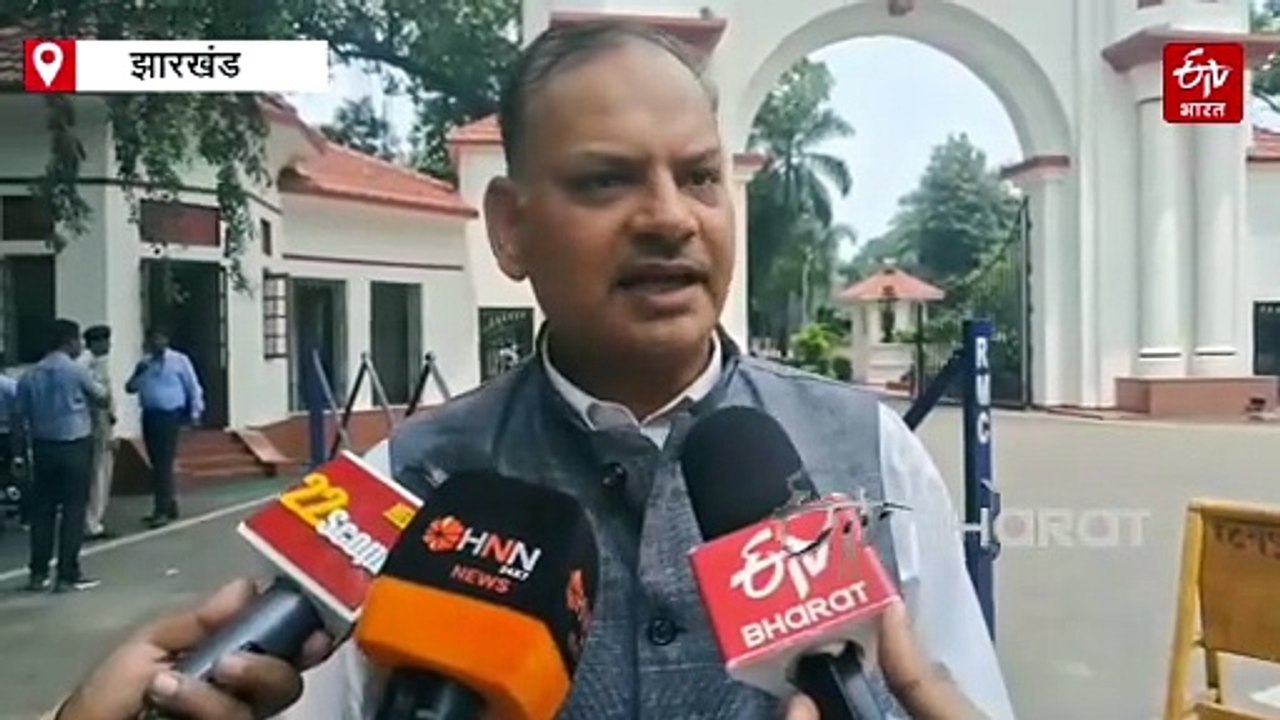 जस्टिस तरलोक सिंह चौहान बने झारखंड के मुख्य न्यायाधीश, राज्यपाल संतोष गंगवार ने दिलाई शपथ