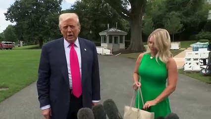 Trump anuncia un acuerdo comercial por el que rebaja al 15 por ciento los aranceles a Japón