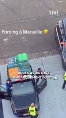 En retard pour le ferry, ils tentent le tout pour le tout