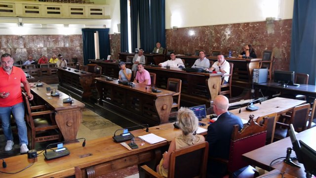 Emergenza baracche e poteri speciali, in campo anche il consiglio