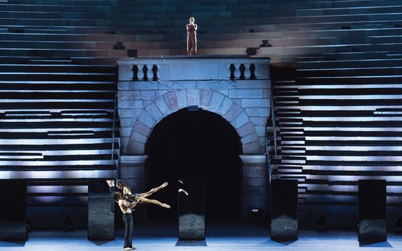 Il finale con ospite a sorpresa del Gala Roberto Bolle and Friends 2025: emozione pura all'Arena di Verona