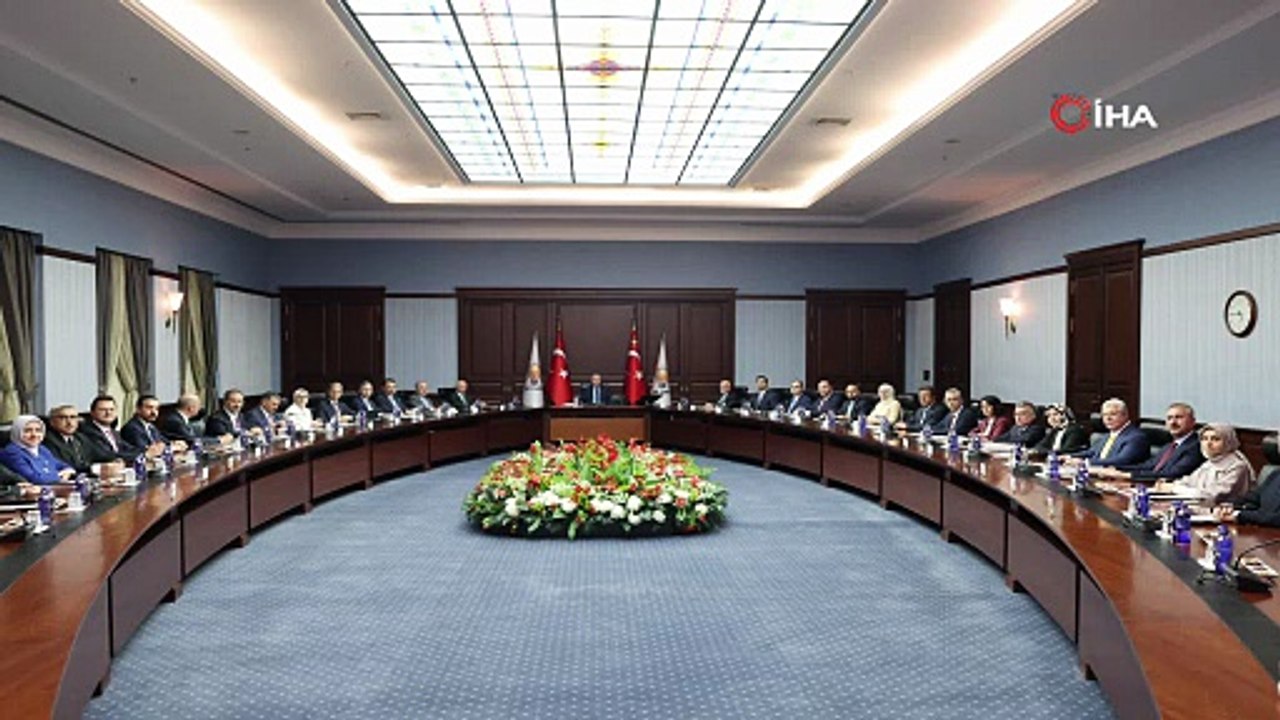 AK Parti Merkez Yürütme Kurulu (MYK) toplantısı, Cumhurbaşkanı ve AK Parti Genel Başkanı Recep Tayyip Erdoğan başkanlığında Parti Genel Merkezi’nde başladı