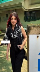 Sonali Bendre was seen in West Bandra, Mumbai 🎬👠🏙️ 🔥👙 #sonalibendre #sonalibendrefans #bollywood #actresslife #actresses #actresslifestyle #actressreels #starseverywherefypシ゚viralシypシ゚viralシhtag #StarsEverywhere