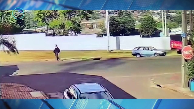 Motociclista é arremessado após colisão com carro dirigido por menor em Cascavel