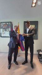 Rashford ya está en Barcelona: dorsal y presentación