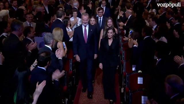 Los Reyes y la Princesa Leonor llegan al Liceu de Barcelona para los Premios Princesa de Girona