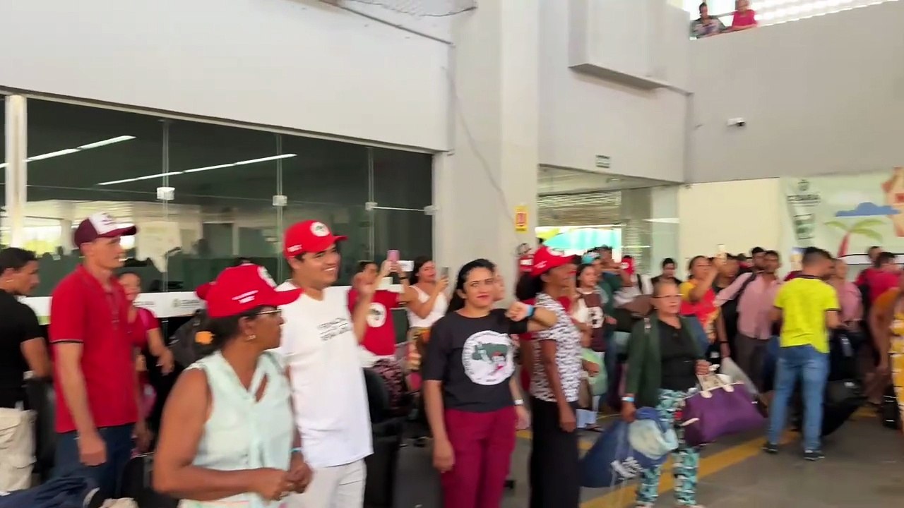 MST ocupa Seduc e reivindica melhorias