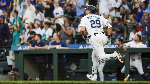 Mariners Snap Brewers' Streak with Raleigh's Historic Homer