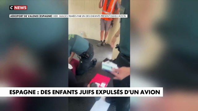 Espagne - Antisémitisme : Des enfants juifs expulsés d'un avion de la compagnie Vueiling