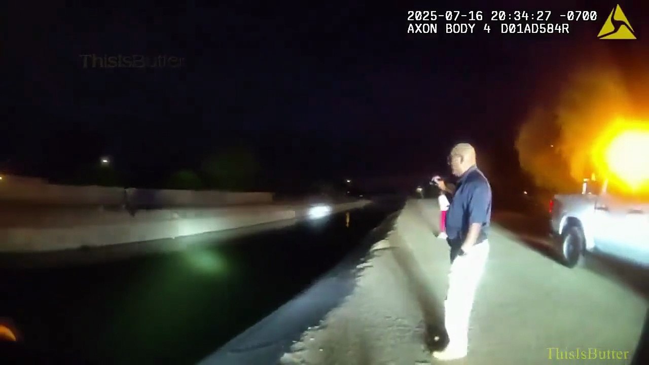 Un policier se jette à l'eau pour sauver un chien