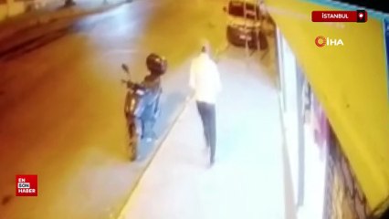 İstanbul'da kıraathanede oturan şahıs silahlı saldırıya uğradı