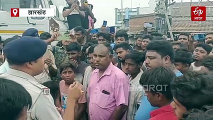 पाकुड़ में अनियमित बिजली आपूर्ति से परेशान ग्रामीणों का फूटा गुस्सा, घंटों तक रखा सड़क जाम