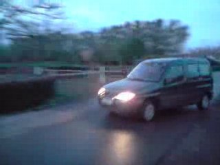 berlingo frein a main