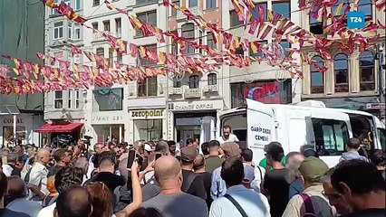 Emine Ocak, Galatasaray Meydanı’nda son yolculuğuna uğurlanıyor