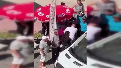 Yalova'da SUV Tipi Araç Park Halindeki İki Otomobile Çarparak Devrildi