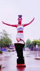 R Acrobaticania Amazing Acrobatics Tricks