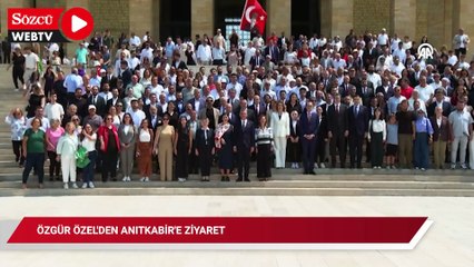 Özgür Özel'den Lozan Antlaşması'nın 102’nci yıl dönümünde Anıtkabir'e ziyaret