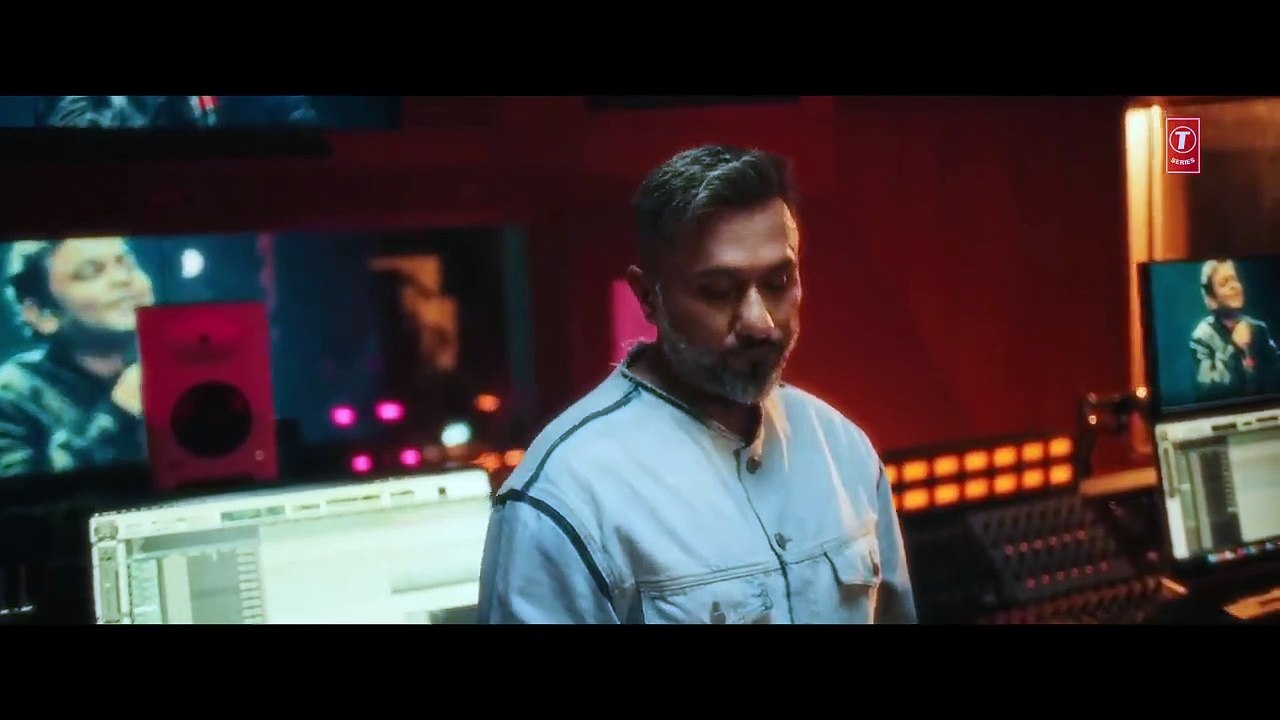 6 AM (Official Video)_ YO YO HONEY SINGH _ HEERA SOHAL _ GLORY _ BHUSHAN KUMAR(720P_HD)