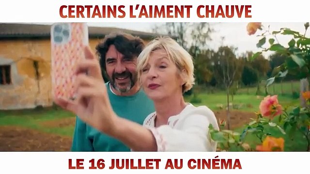 La bande-annonce de Certains l'aiment chauve , film de Camille Delamarre avec Kev Adams et Michaël Youn