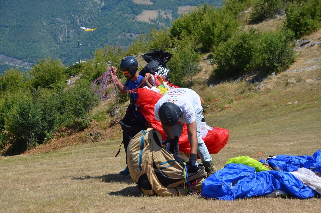 Yamaç paraşütü, kano ve dahası: Festival heyecanı Bafra’yı sardı!