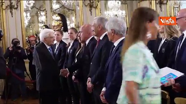 Mattarella riceve in Quirinale la nazionale della squadra di calcio femminile dopo gli europei