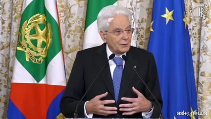 Mattarella: per le donne tutto più difficile, tanta strada da fare