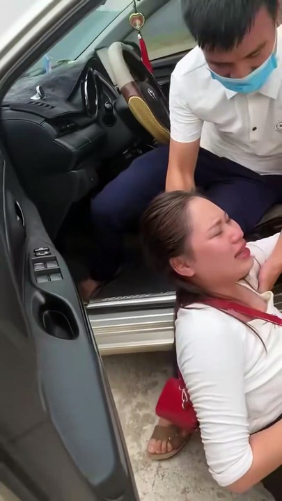 Vợ mua ô tô cho chồng và cái kết