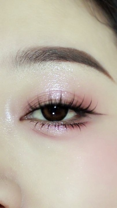 Romantic Pink & Purple Eye Makeup Tutorial | Easy Spring Look 🌸✨  Description: Get ready to bloom this spring with this super simple romantic pink and purple eye makeup look! 💕 Perfect for beginners and anyone who loves soft, dreamy vibes. Follow along