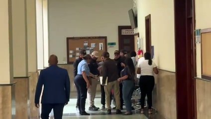 Jean Andrés Pumarol es trasladado al Palacio de Justicia tras ser acusado de homicidio y agresiones