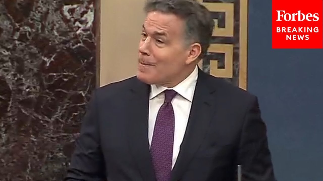 Dave McCormick Receives Resounding Applause Aft...