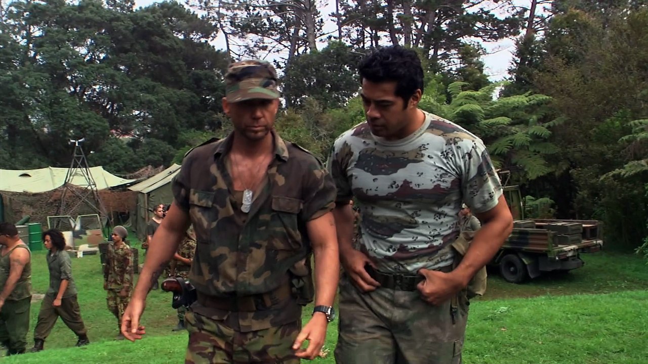 In Her Line of Fire - Air Force 2 2006  Trailer deutsch