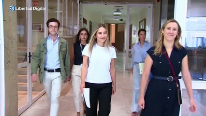 Noelia Núñez entrega su acta de diputada en el Congreso