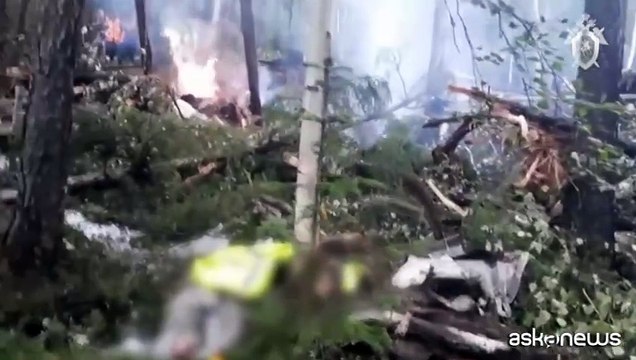 Aereo passeggeri russo precipita con 50 persone a bordo, tutti morti