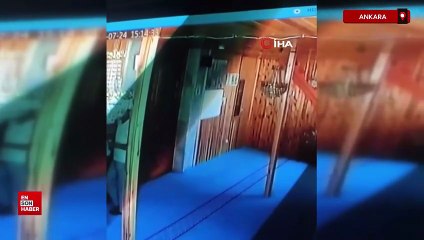 Gaziantep'te motosikletin arkasına bağladıkları köpeği sürüklediler