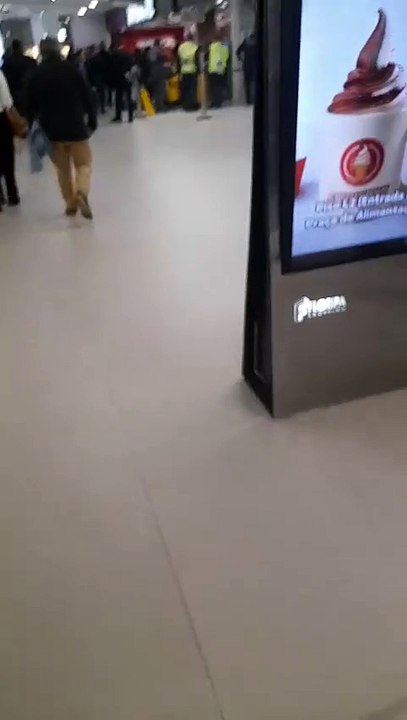 Homem ateia fogo em lotérica e causa evacuação de shopping em Florianópolis