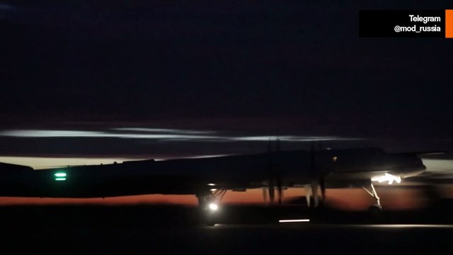 ¡Demasiado cerca! Cazas de EE.UU. interceptan bombarderos rusos — ¡Mira las impactantes imágenes!