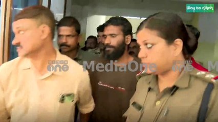 ​ഗോവിന്ദച്ചാമിയെ ക്രൈാബ്രാഞ്ച് ഓഫീസിൽ നിന്ന് കോടതിയിലേക്ക് കൊണ്ടുപോയി | Govindachami