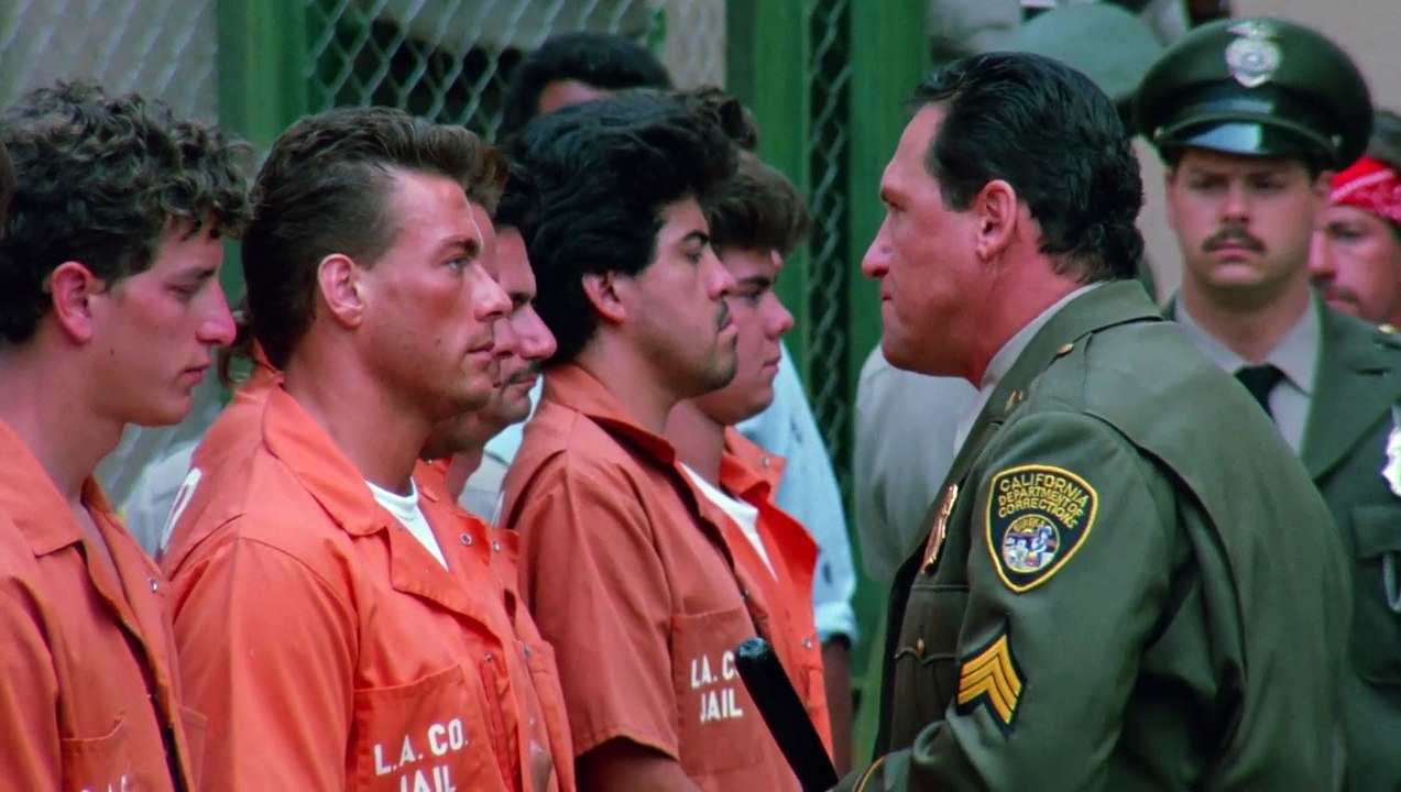 Mit stählender faust