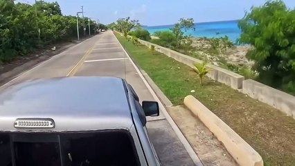 Ester Expósito disfruta del paddle surf y del buceo en Colombia