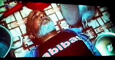 فيلم فار بـ 7 أرواح: كوميديا سوداء ومغامرات مثيرة 🎬