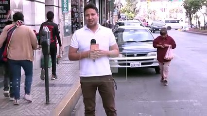 ¿Quién es el motociclista? Con placa cubierta hizo ‘toques’ a una mujer y se fue como si nada