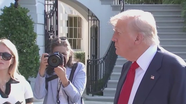 Trump’s hilarious Joke to Reporter Sparks Karoline Leavitt’s Burst of Laughter