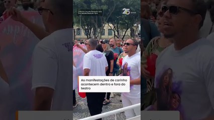 Fãs cantam sucessos de Preta Gil durante velório no Rio de Janeiro #shorts