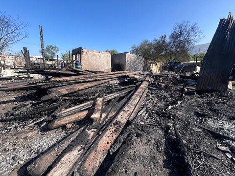 Familias afectadas por incendio en colonia San Martín reciben apoyo del DIF Monterrey