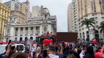 Cortejo de Preta Gil comove o Rio em despedida final